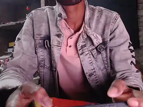 Snapshot of ThethunderPo chatting on February 18, 3:10 pm ThethunderPo online show from February 18, 3:10 pm