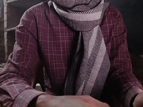 Snapshot of ThethunderPo chatting on February 20, 2:07 am ThethunderPo online show from February 20, 2:07 am