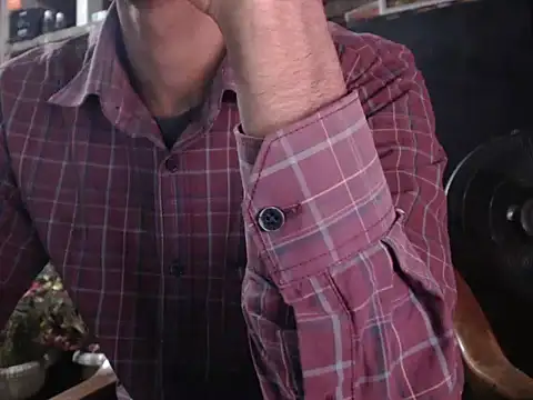 Snapshot of ThethunderPo chatting on February 21, 3:32 pm ThethunderPo online show from February 21, 3:32 pm