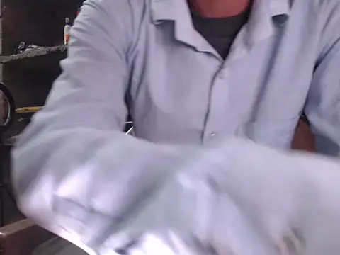 Snapshot of ThethunderPo chatting on February 25, 9:42 am ThethunderPo online show from February 25, 9:42 am