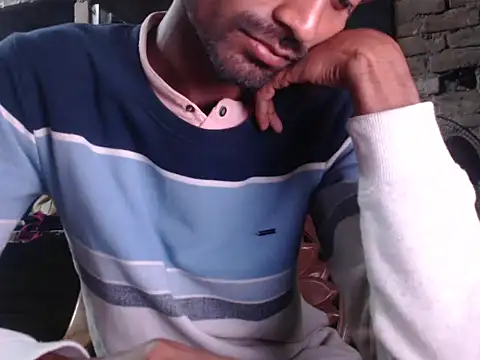 Snapshot of ThethunderPo chatting on February 27, 2:43 pm ThethunderPo online show from February 27, 2:43 pm