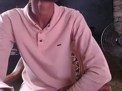 Snapshot of ThethunderPo chatting on February 28, 7:58 am ThethunderPo online show from February 28, 7:58 am