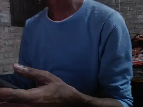 Snapshot of ThethunderPo chatting on October 23, 3:33 pm ThethunderPo online show from October 23, 3:33 pm