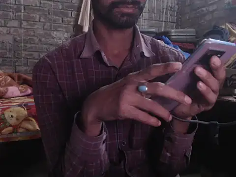 Snapshot of ThethunderPo chatting on November 29, 7:33 am ThethunderPo online show from November 29, 7:33 am