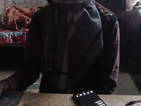 Snapshot of ThethunderPo chatting on December 18, 2:39 am ThethunderPo online show from December 18, 2:39 am