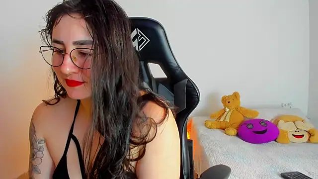 Susan Foxx online show from March 14, 5:40 pm