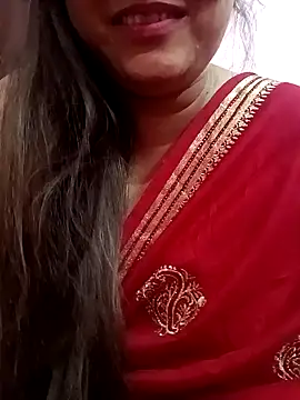 naughtymadam online show from December 4, 4:32 am