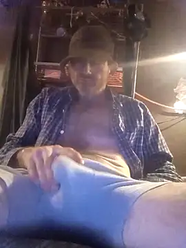 Snapshot of ROBERT0516 chatting on February 13, 7:45 am ROBERT0516 online show from February 13, 7:45 am