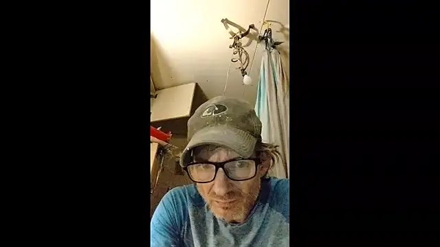 Snapshot of ROBERT0516 chatting on September 27, 2:05 am ROBERT0516 online show from September 27, 2:05 am