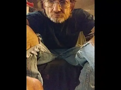 Snapshot of ROBERT0516 chatting on October 21, 5:08 am ROBERT0516 online show from October 21, 5:08 am