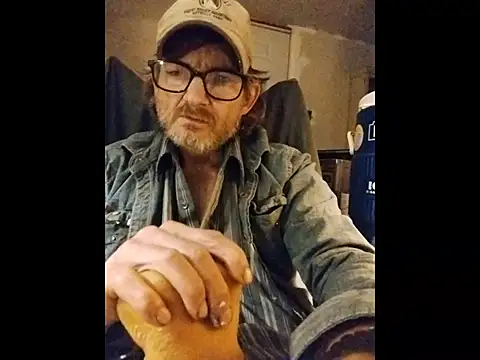 Snapshot of ROBERT0516 chatting on October 23, 10:52 pm ROBERT0516 online show from October 23, 10:52 pm