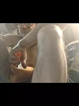 Snapshot of ROBERT0516 chatting on October 24, 10:55 am ROBERT0516 online show from October 24, 10:55 am