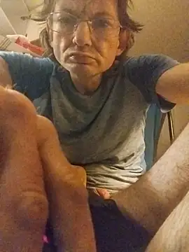 Snapshot of ROBERT0516 chatting on October 26, 12:44 pm ROBERT0516 online show from October 26, 12:44 pm