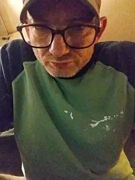 Snapshot of ROBERT0516 chatting on November 2, 1:19 am ROBERT0516 online show from November 2, 1:19 am