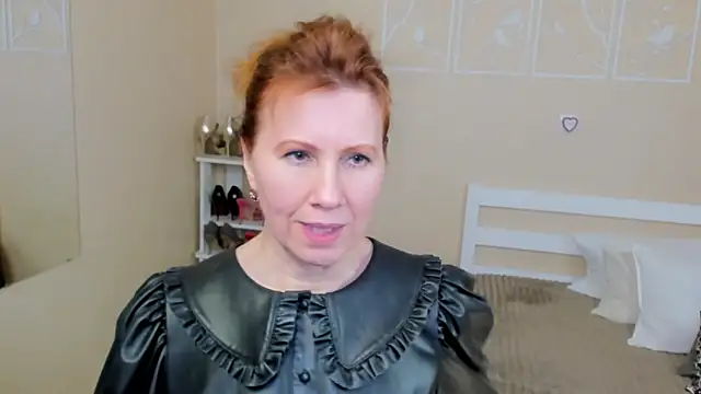 FoxySophia online show from March 4, 10:24 am