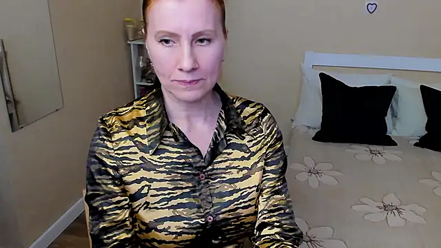 FoxySophia online show from September 26, 8:29 am