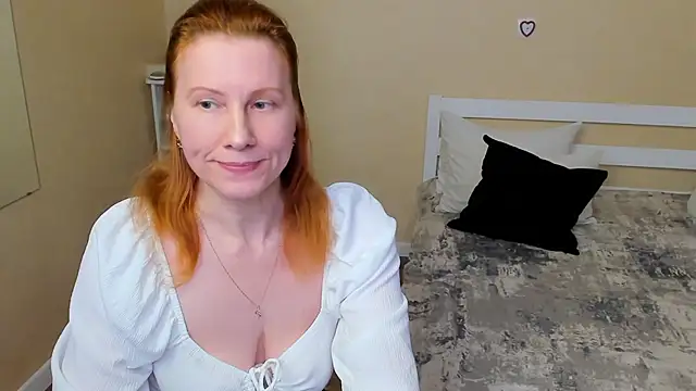 FoxySophia online show from October 7, 5:59 am