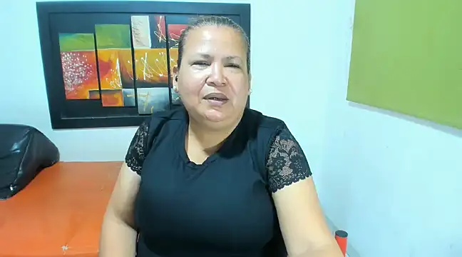 Snapshot of beckyummys chatting on February 12, 11:40 am beckyummys online show from February 12, 11:40 am