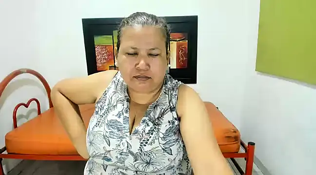 Snapshot of beckyummys chatting on February 20, 11:42 am beckyummys online show from February 20, 11:42 am