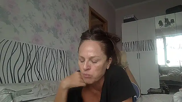 LindaStarS online show from October 2, 11:28 am