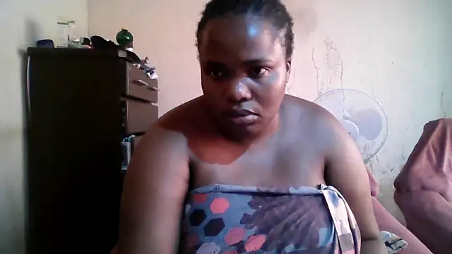 Snapshot of sexybigboobz chatting on September 15, 6:35 am sexybigboobz online show from September 15, 6:35 am