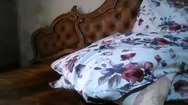 sexybigboobz online show from April 14, 8:31 am