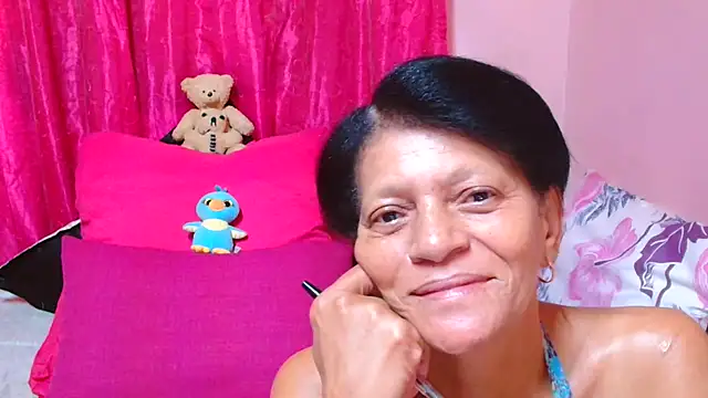 Snapshot of SLUTTYROXY chatting on January 11, 8:30 am SLUTTYROXY online show from January 11, 8:30 am