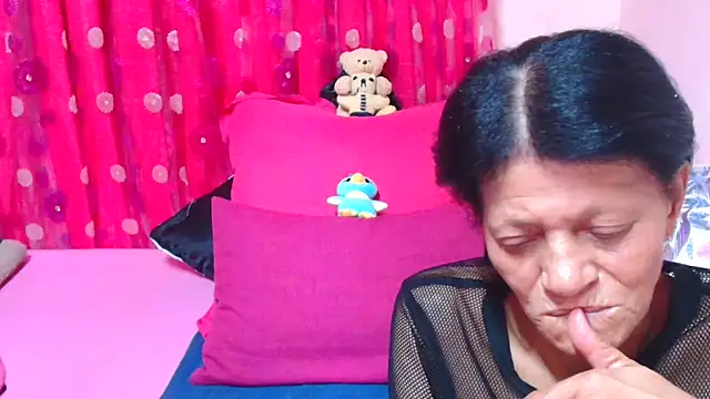 Snapshot of SLUTTYROXY chatting on February 20, 8:09 pm SLUTTYROXY online show from February 20, 8:09 pm