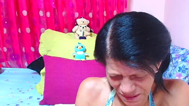 Snapshot of SLUTTYROXY chatting on February 28, 7:48 pm SLUTTYROXY online show from February 28, 7:48 pm