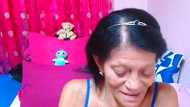 Snapshot of SLUTTYROXY chatting on March 2, 7:26 am SLUTTYROXY online show from March 2, 7:26 am