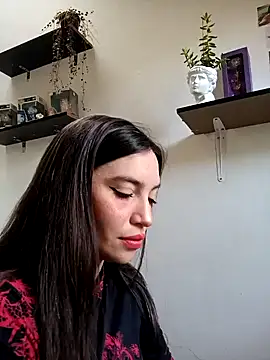 loveuu-bae online show from February 7, 8:31 pm