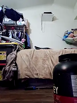 UncutHammer69 online show from February 4, 10:45 pm