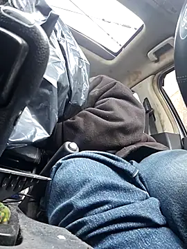 UncutHammer69 online show from March 13, 11:49 pm