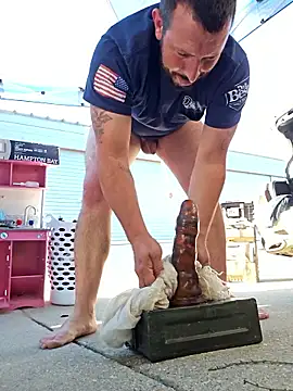 UncutHammer69 online show from October 12, 4:28 pm