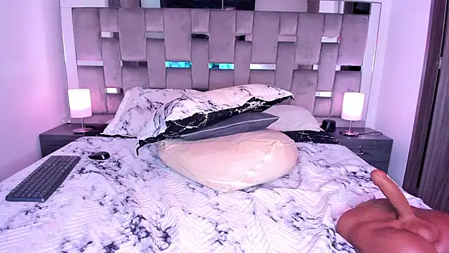 Cammiila online show from March 22, 4:04 pm