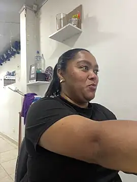 yanza2002 online show from March 11, 10:38 pm