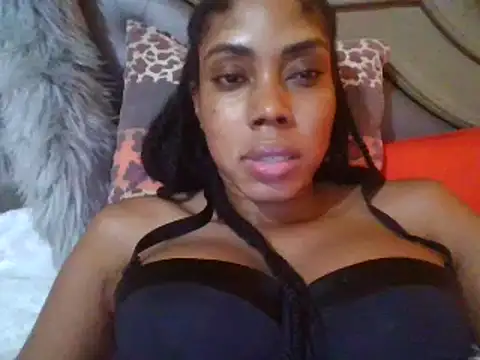 Snapshot of HONEYSWEETS_LIVE chatting on January 25, 3:09 am HONEYSWEETS LIVE online show from January 25, 3:09 am