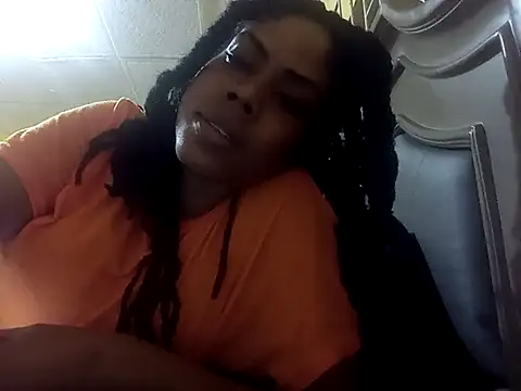 Snapshot of HONEYSWEETS_LIVE chatting on March 10, 6:59 am HONEYSWEETS LIVE online show from March 10, 6:59 am