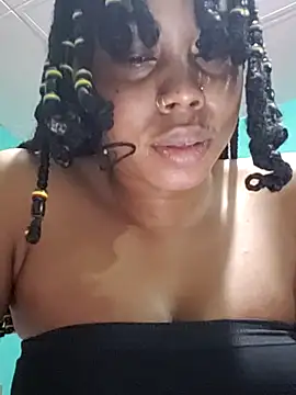 Snapshot of HONEYSWEETS_LIVE chatting on October 22, 4:35 am HONEYSWEETS LIVE online show from October 22, 4:35 am