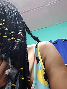 Snapshot of HONEYSWEETS_LIVE chatting on November 19, 3:28 am HONEYSWEETS LIVE online show from November 19, 3:28 am