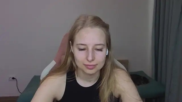 Snapshot of Jessy_Ginger chatting on May 17, 2:24 pm Jessy Ginger online show from May 17, 2:24 pm