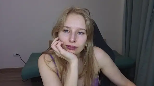 Snapshot of Jessy_Ginger chatting on June 19, 9:35 am Jessy Ginger online show from June 19, 9:35 am