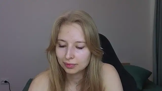 Snapshot of Jessy_Ginger chatting on July 5, 12:01 pm Jessy Ginger online show from July 5, 12:01 pm