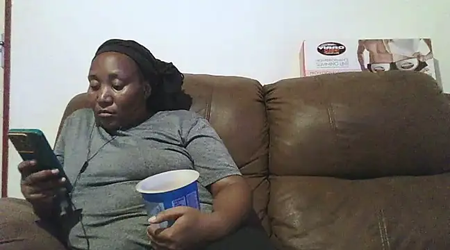 ebonytitts4u online show from February 18, 5:21 pm