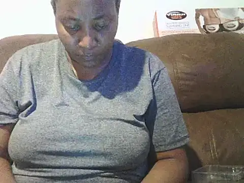 ebonytitts4u online show from March 19, 4:25 am