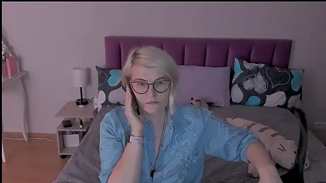 sabrinamacmarren online show from February 21, 6:48 pm