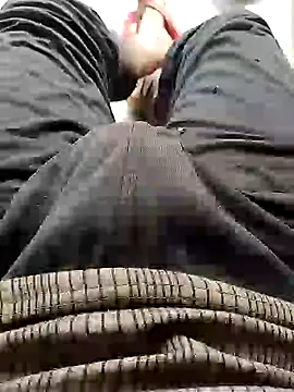 Snapshot of bigh96dik chatting on January 12, 5:24 am bigh96dik online show from January 12, 5:24 am