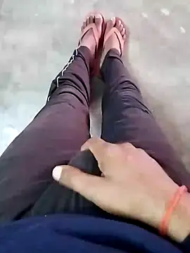 Snapshot of bigh96dik chatting on January 18, 5:10 am bigh96dik online show from January 18, 5:10 am