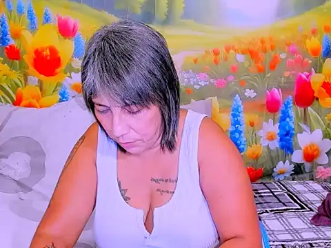 indianroxy online show from April 11, 4:39 am