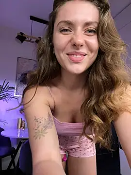 Snapshot of MariiD chatting on January 12, 4:29 pm MariiD online show from January 12, 4:29 pm